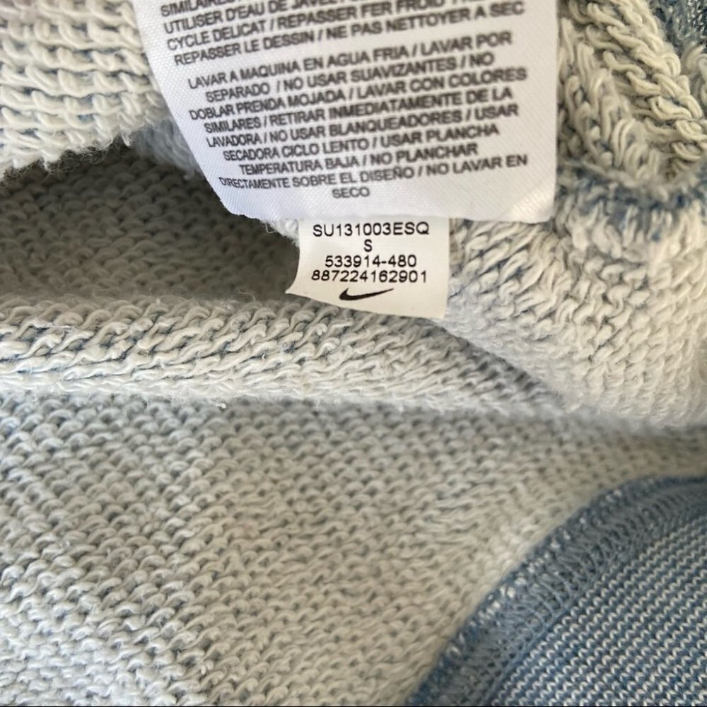 Nike Early 2000s Short Sleeve Sweatshirt Top - Picture 8 of 13